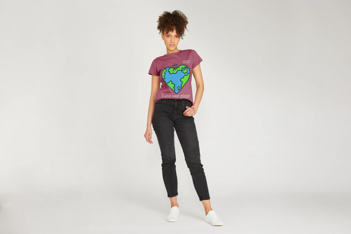Women's Love our planet T-shirt